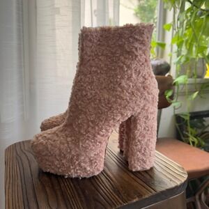 Shellys London Pink‎ Faux Sherpa Platform High Heel Ankle Boots Womens 7.5